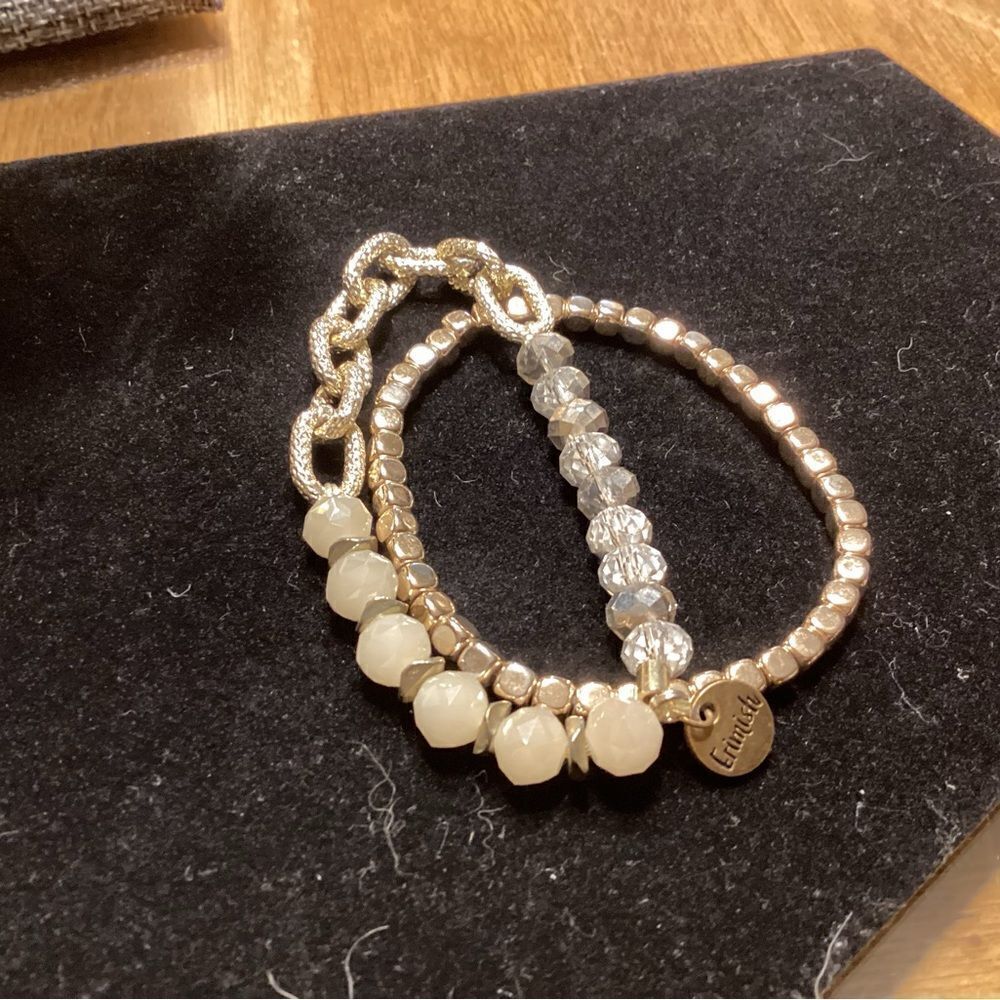 Another Great Set of 2 Stretchable Bracelets. - Picture 3 of 12